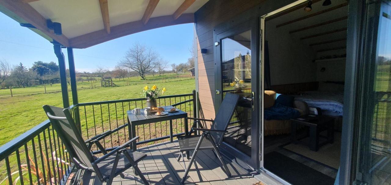 Hotel Peppercorn Pod At Beck House Glamping Salmonby Exterior foto
